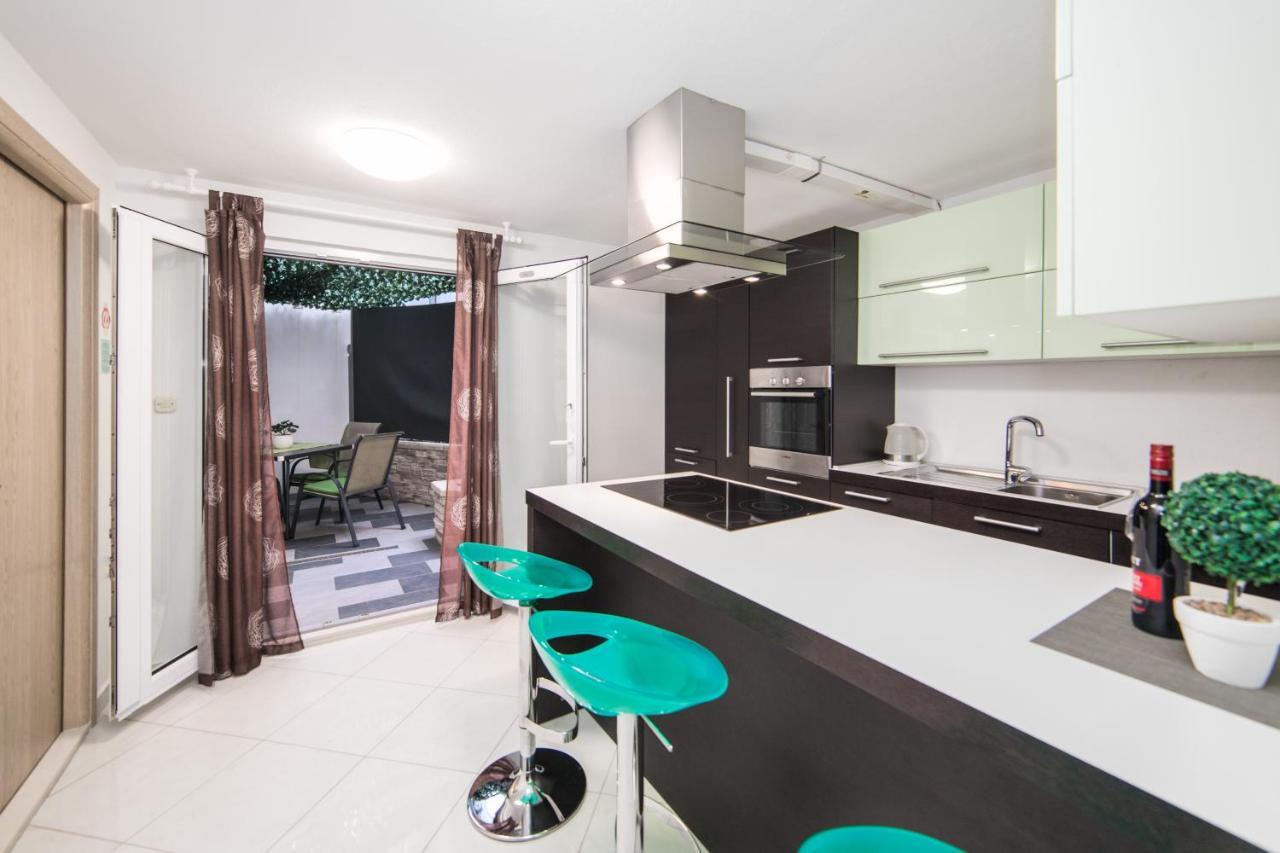 Villa Jadranka Apartments Tučepi Esterno foto